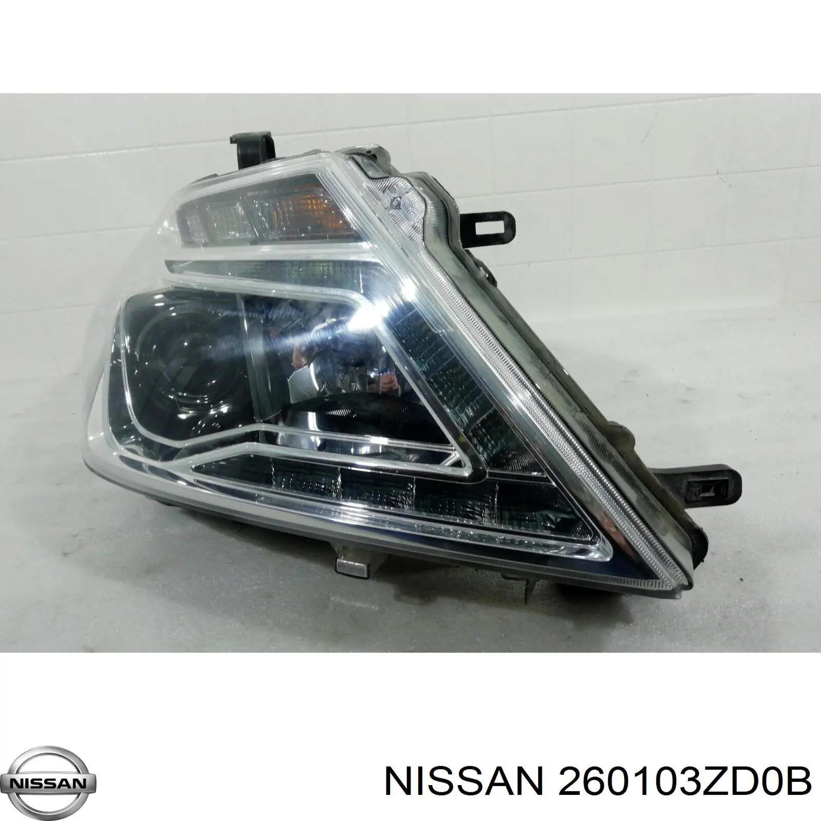 Купить 260103ZD0B Nissan/Infiniti Фара основная правая