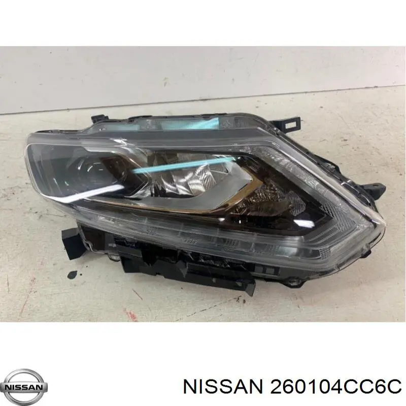 260104CC6C Nissan/Infiniti Фара передняя правая