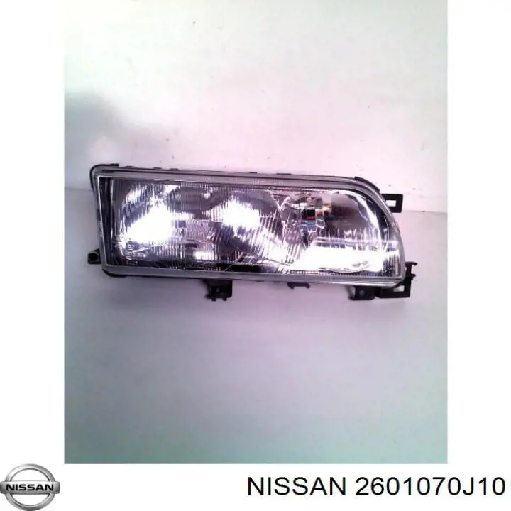 2601070J10 Nissan/Infiniti Фара передняя правая