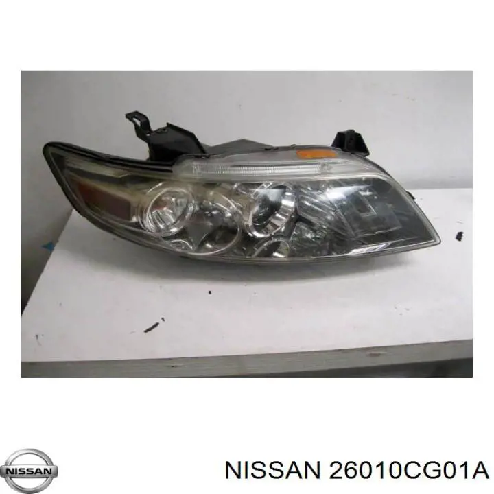 Фара правая 26010CG01A Nissan