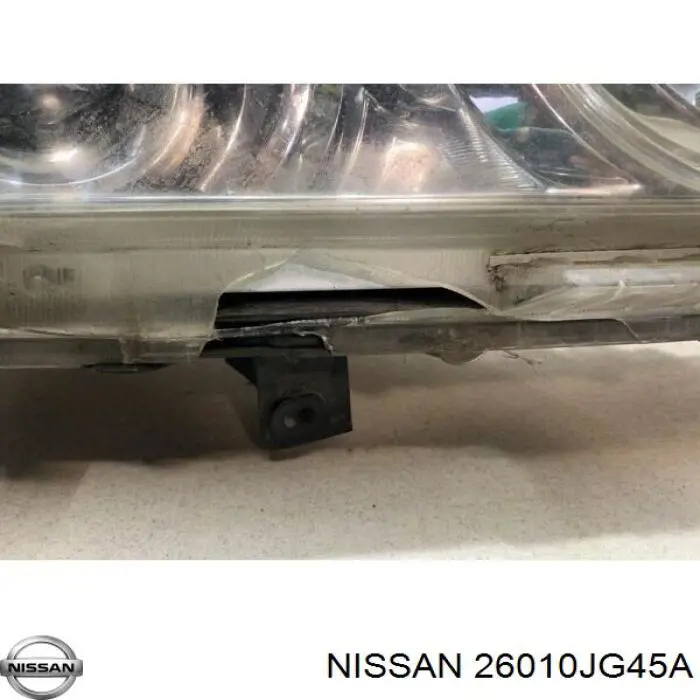 Фара правая 26010JG45A Nissan