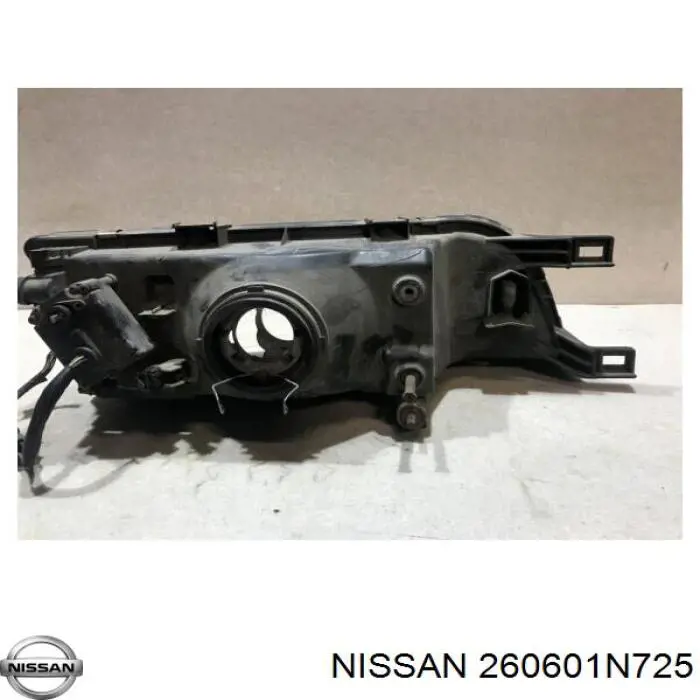 Фары Nissan/Infiniti 260651N710