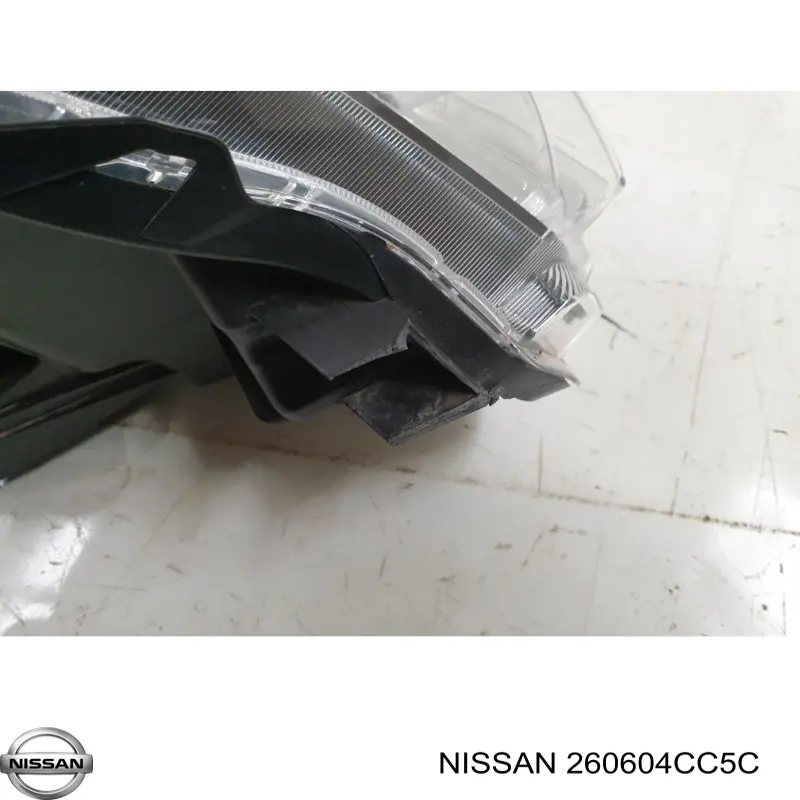 Фары Nissan/Infiniti 260604CC5C