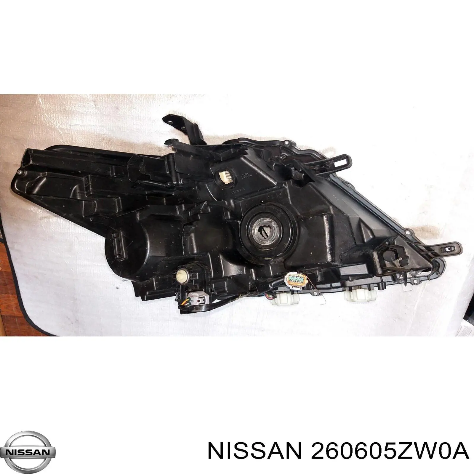 260605ZW0A Nissan/Infiniti Фара
