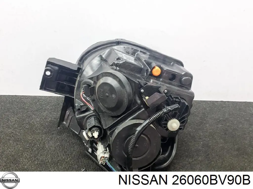 Фара левая 26060BV90B Nissan