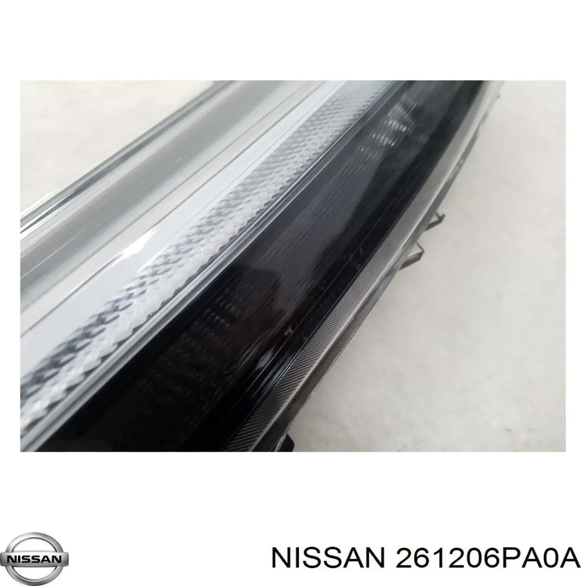 261206PA0A Nissan/Infiniti Габарит-указатель поворота в бампере, правый