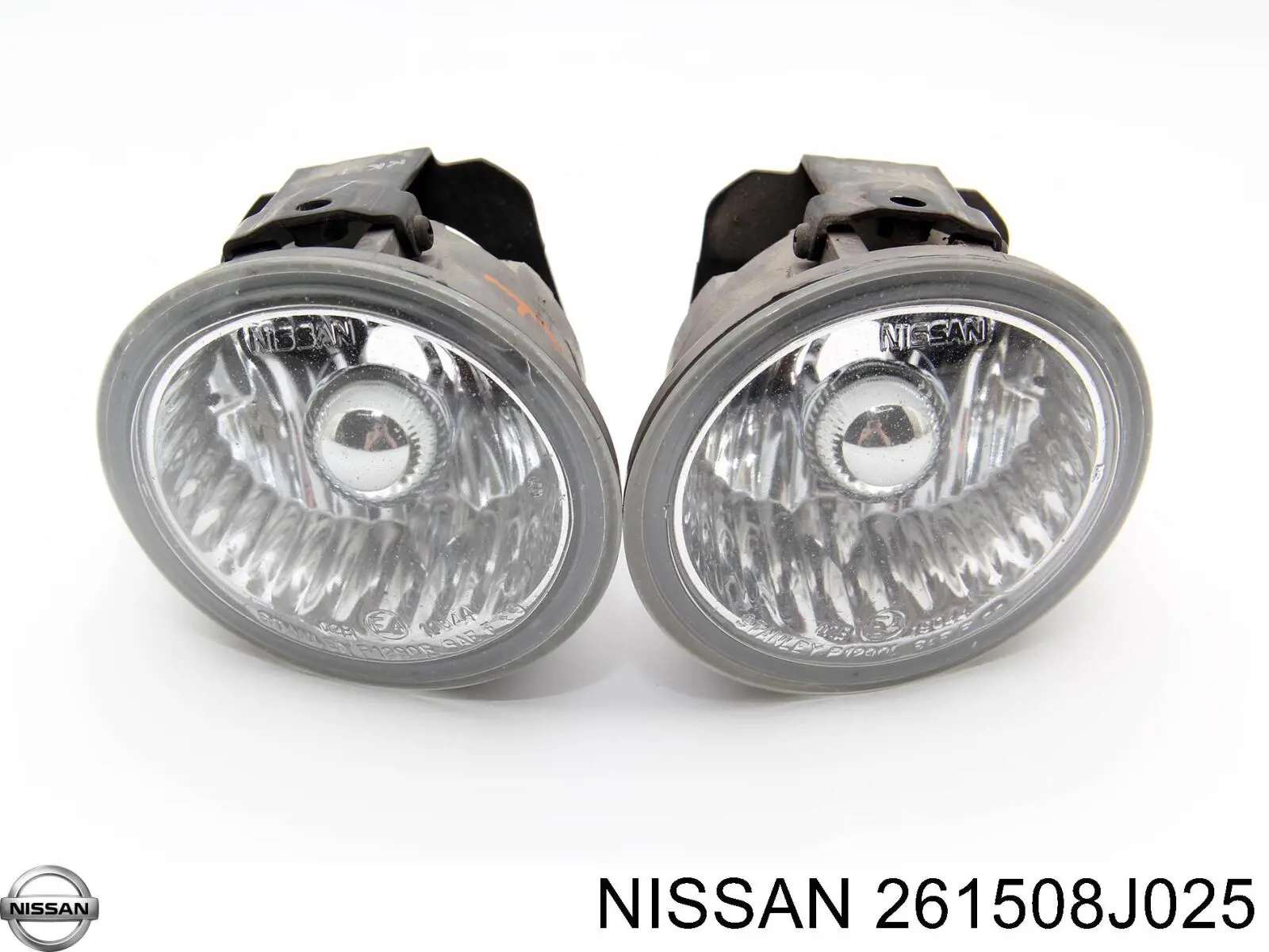 Фара противотуманная правая Nissan 261508J025