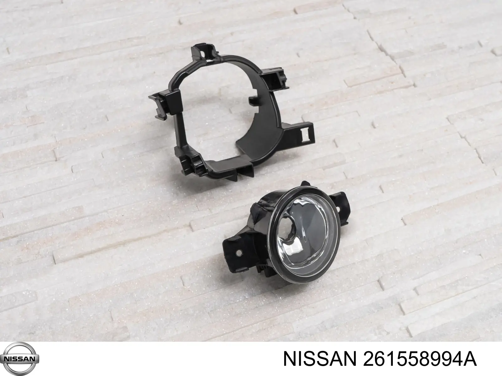 Левая противотуманная фара Nissan/Infiniti 261558994A