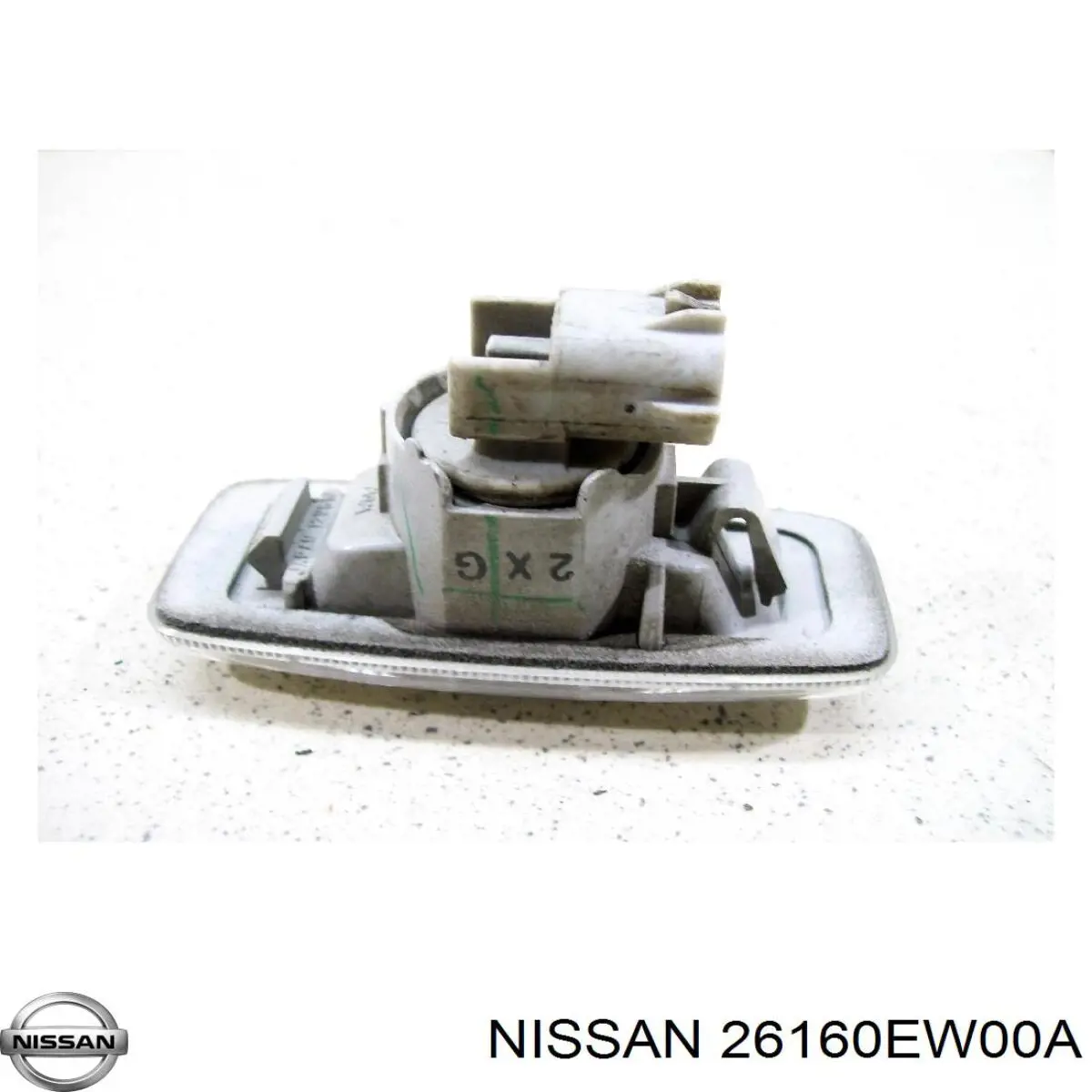 Повторитель поворота на крыле Nissan 26160EW00A