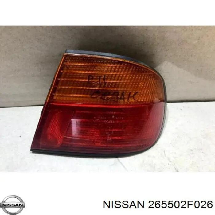 265502F026 Nissan фонарь задний правый внешний