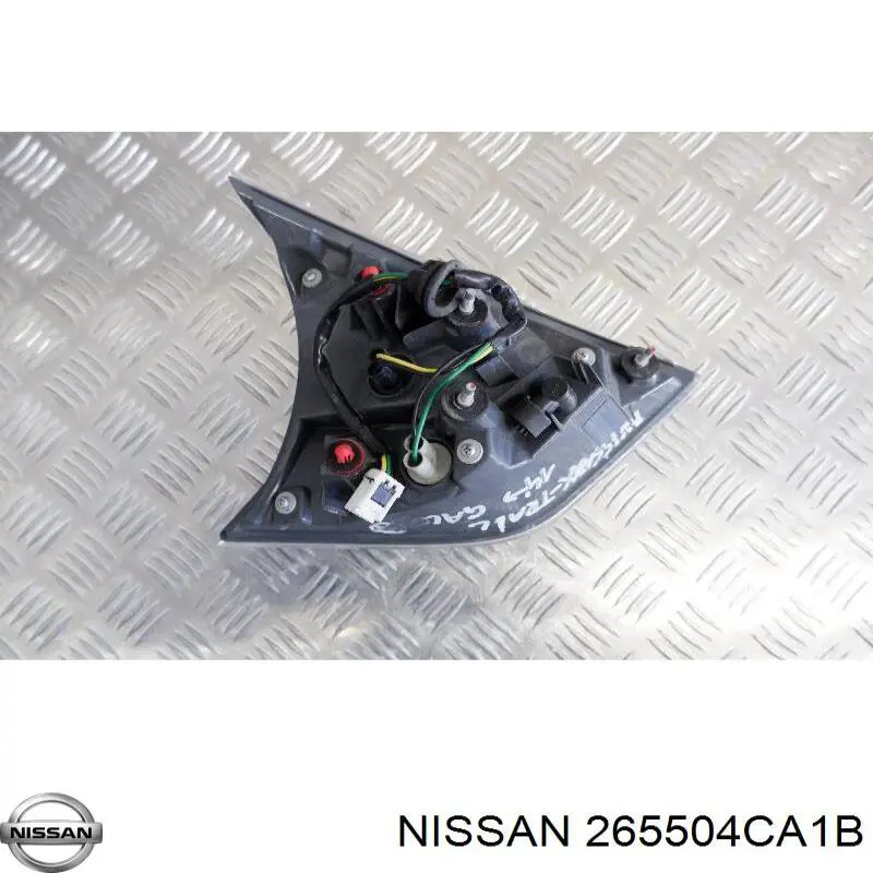 Фонарь задний правый, внутренний Nissan/Infiniti 265504CA1B цена, от 31.07 USD