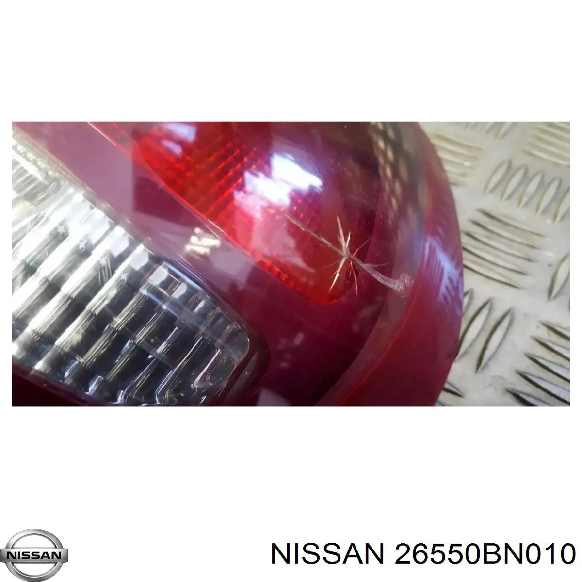 26550BN026 NISSAN Piloto posterior derecho original y equivalente