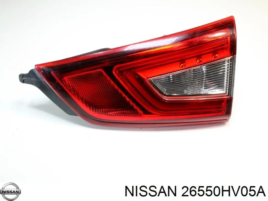 Фонари задние на Nissan Qashqai II J11