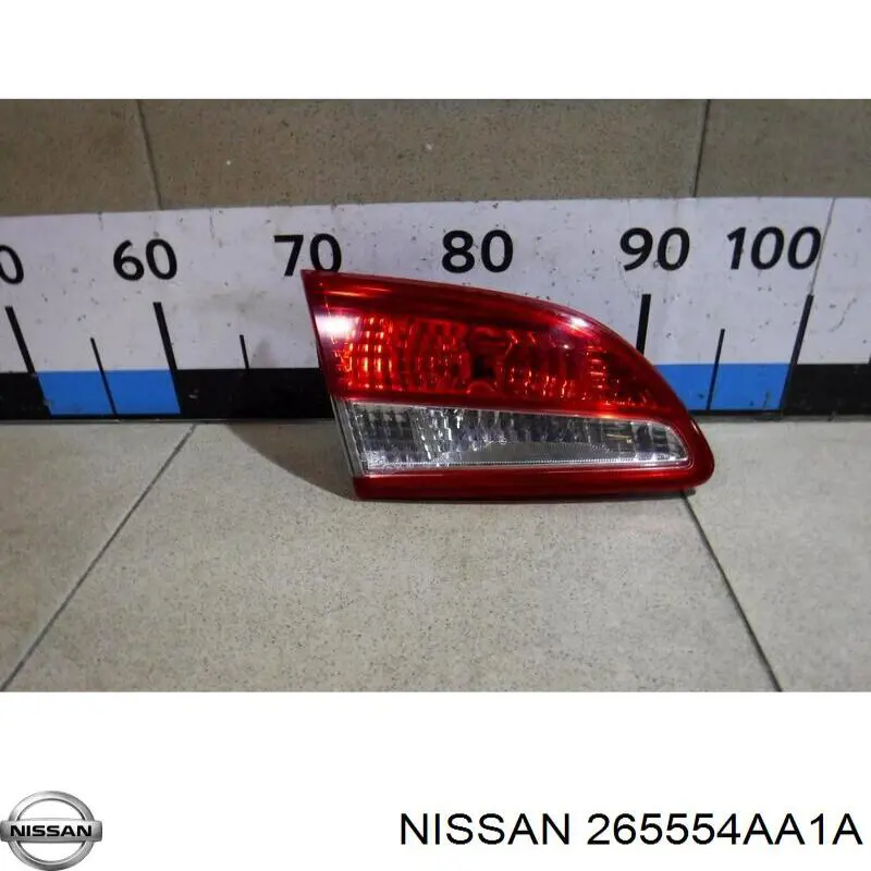 Lanterna traseira esquerda interna para Nissan Almera 
