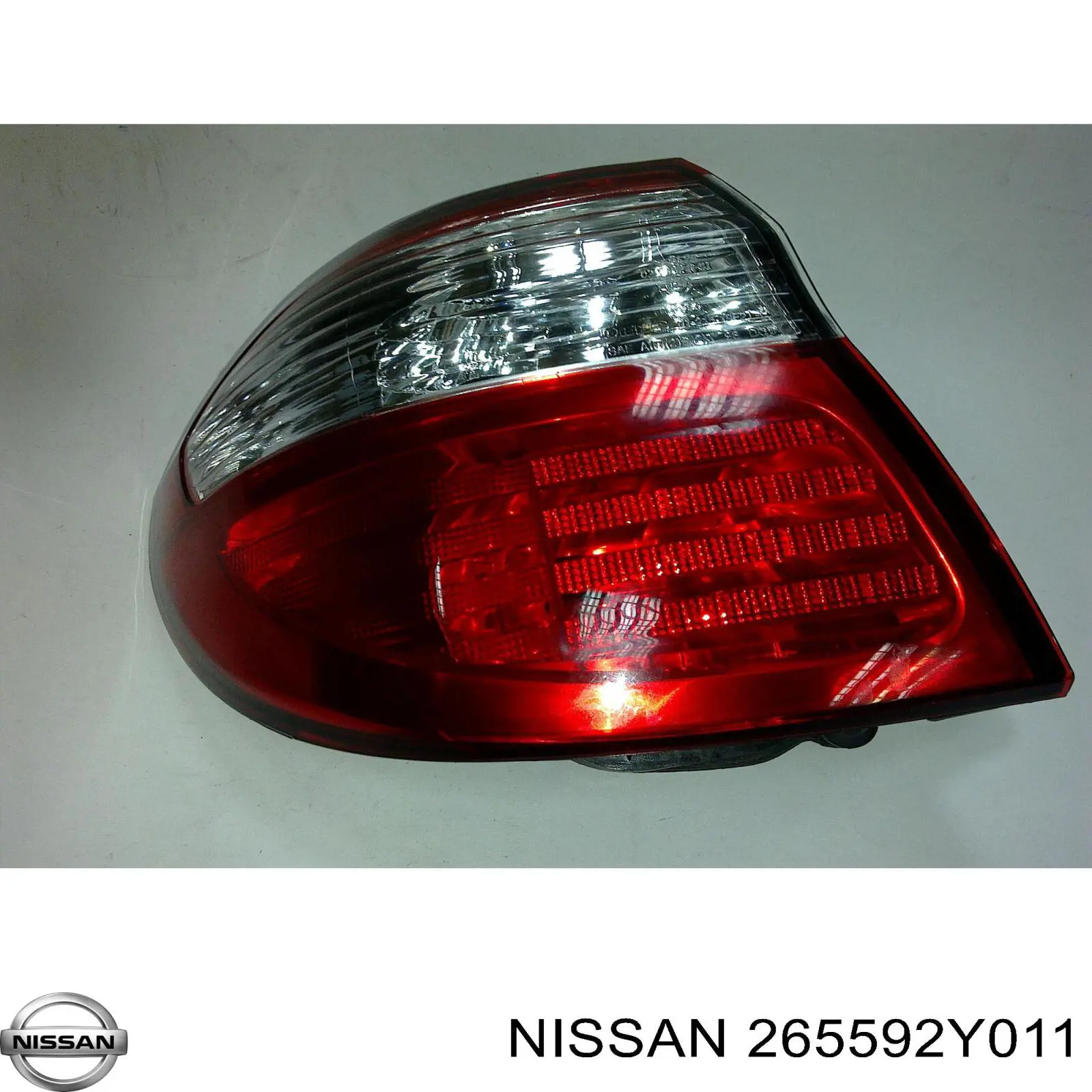 Купить 265553Y529 Nissan/Infiniti Стоп задний