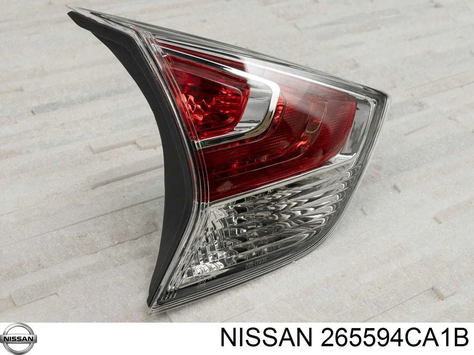 Задний левый стоп на Nissan X-Trail  T32