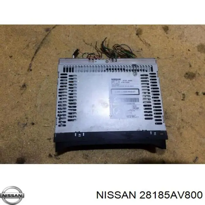 28185AV800 Nissan магнитола (радио am/fm)