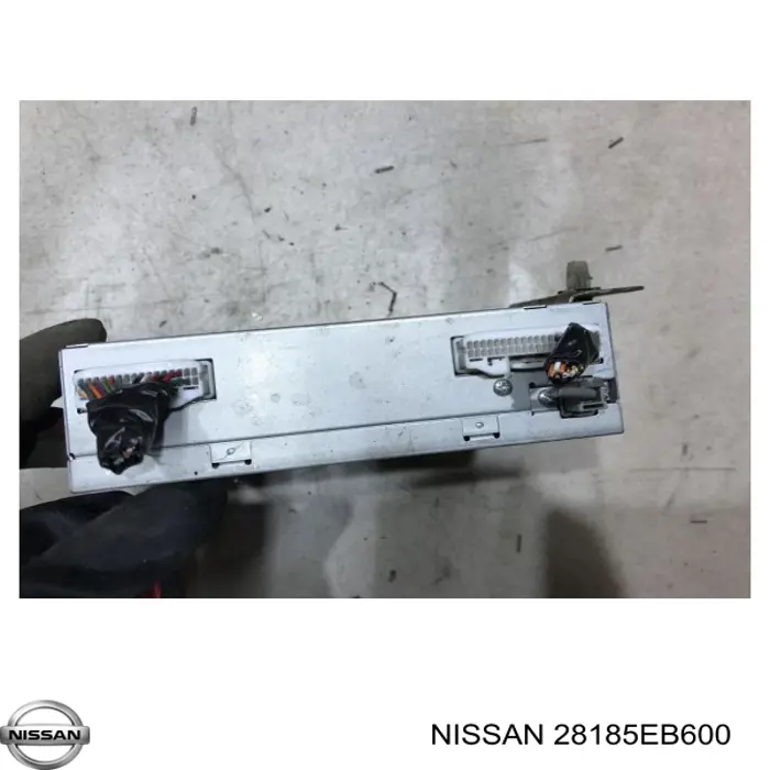 28185EB600 Nissan/Infiniti Радиоприемник