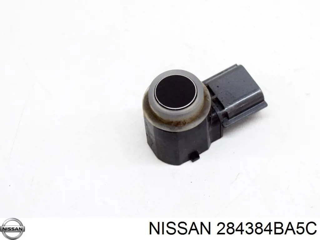 Радарный датчик дистанции на Nissan Q60 G 
