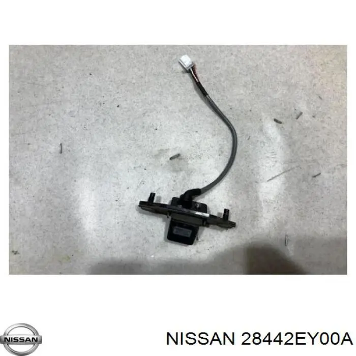 Камера системы обеспечения видимости на Nissan Qashqai +2 
