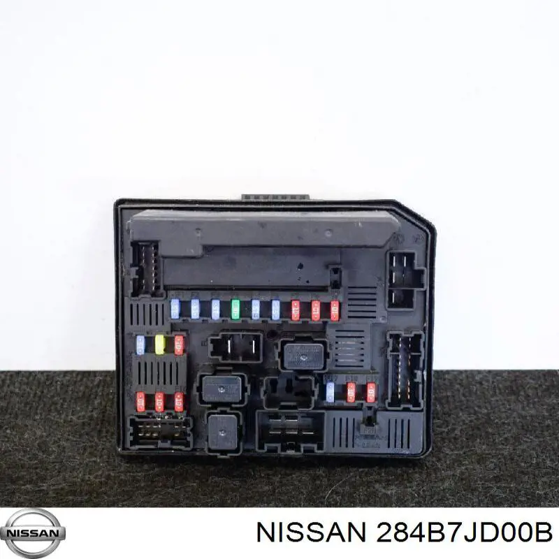 284B7JD00B Nissan/Infiniti Монтажный блок предохранителей
