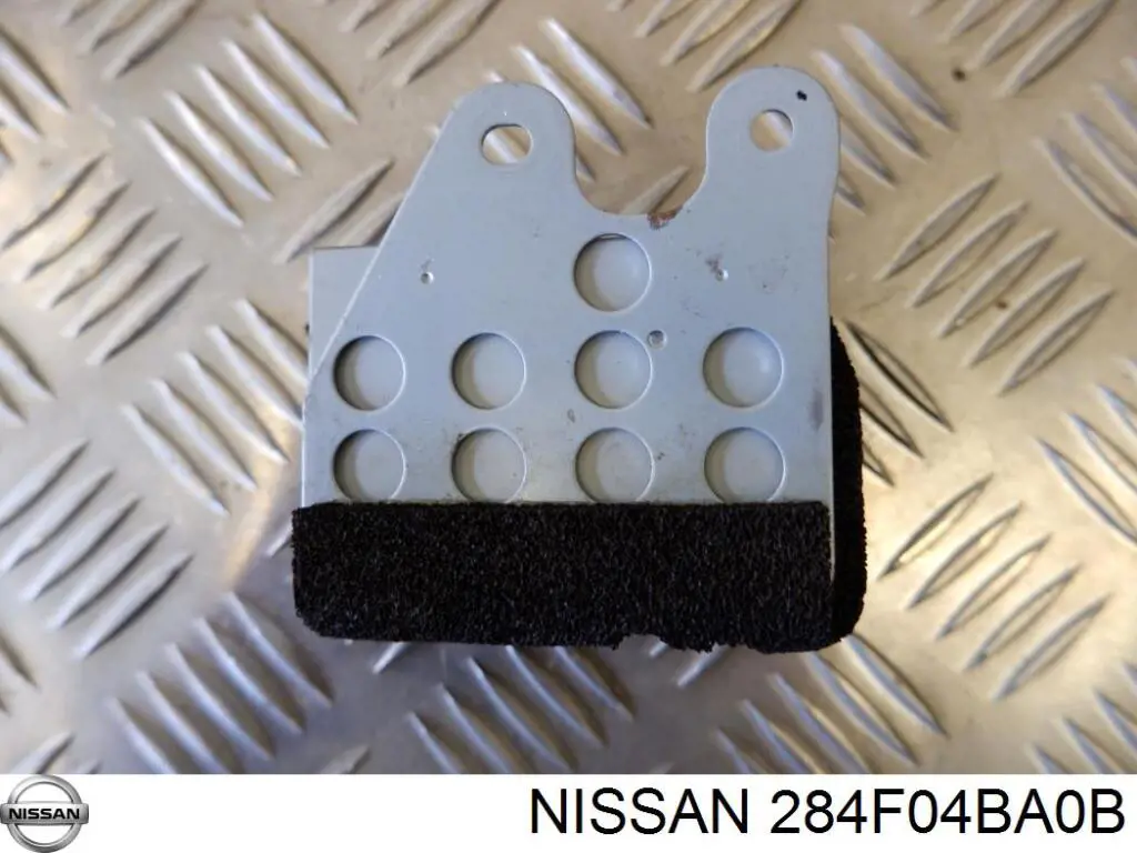  Nissan/Infiniti 284F04BA0B цена, от 22.57 USD