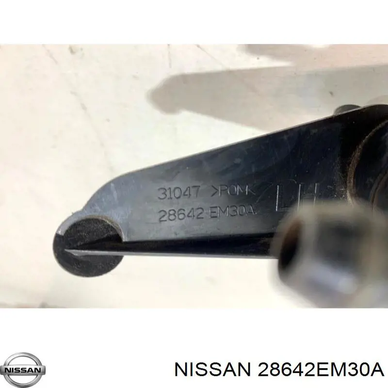 Форсунка омывателя фары передней, левой Nissan/Infiniti 28642EM30A цена, от 31.67 USD