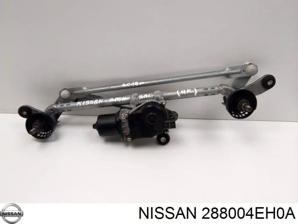 Trapézio de limpador pára-brisas 288004EH0A Nissan/Infiniti