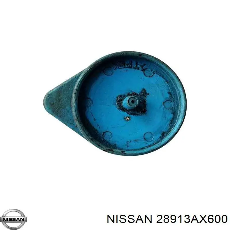 Крышка бачка омывателя на Nissan Micra K12