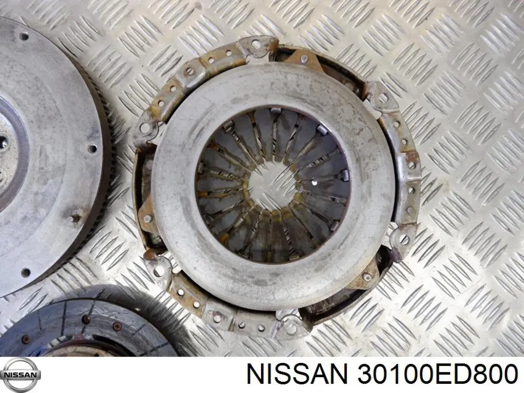 Купить 30100ED800 Nissan/Infiniti Диск сцепления