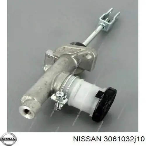 Цилиндр сцепления главный Nissan 3061032J10