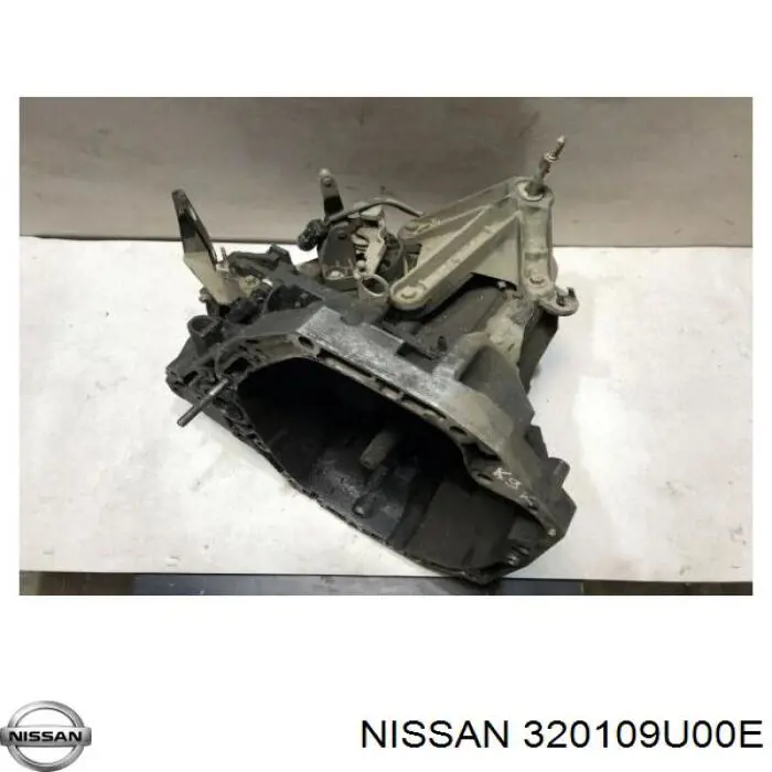 КПП в сборе (механическая коробка передач) на Nissan Note E11