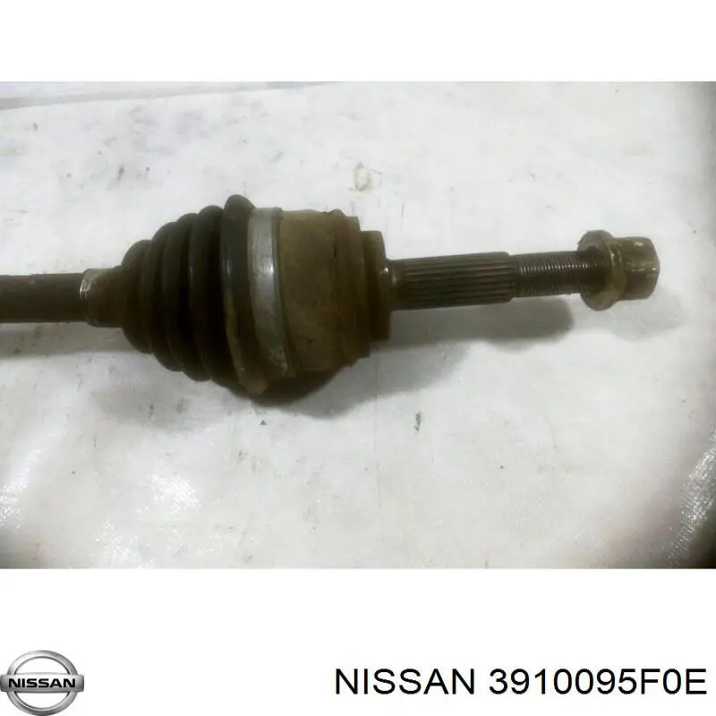 3910095F0E Nissan semieixo (acionador dianteiro direito)