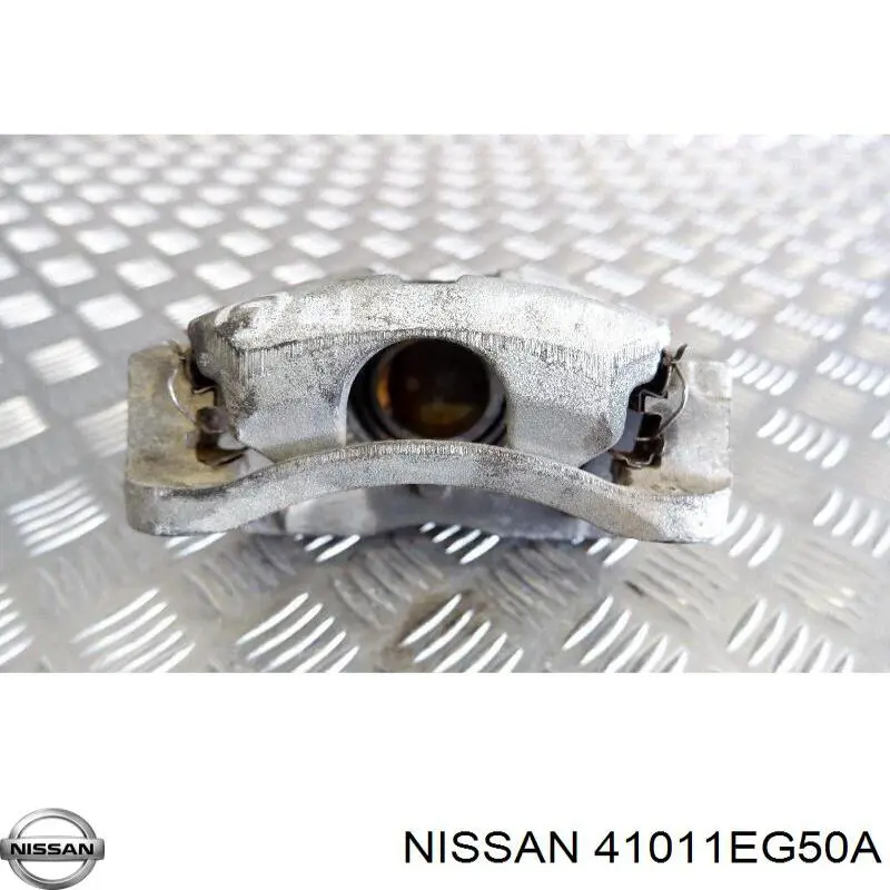 41011EG50A Nissan/Infiniti Суппорт тормозной, передний, левый