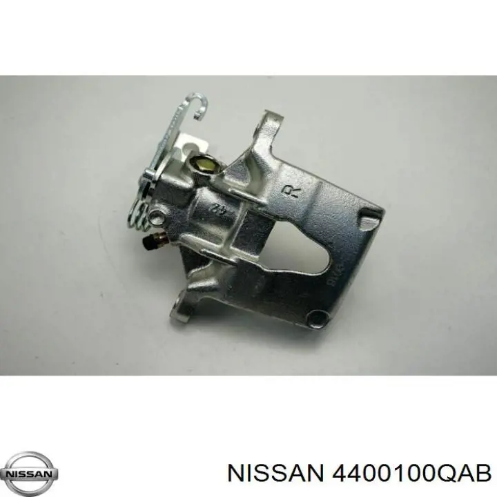 4400100QAB Nissan суппорт тормозной задний правый