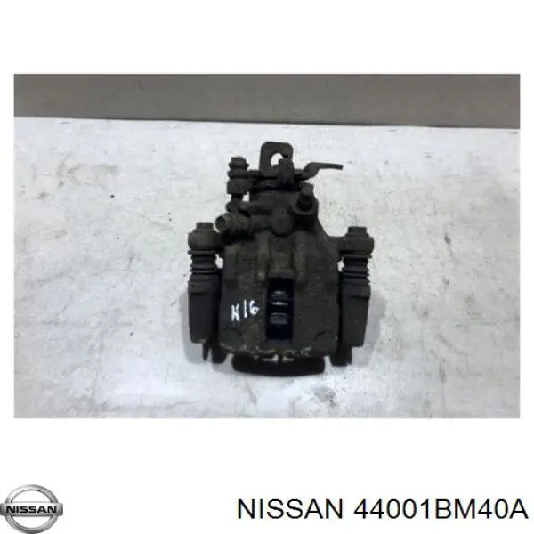 44001BM40A Nissan суппорт тормозной задний правый