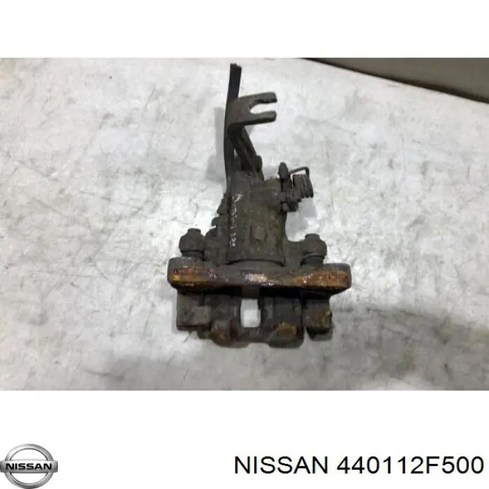 Купить 440112F500 Nissan/Infiniti Суппорт задний левый