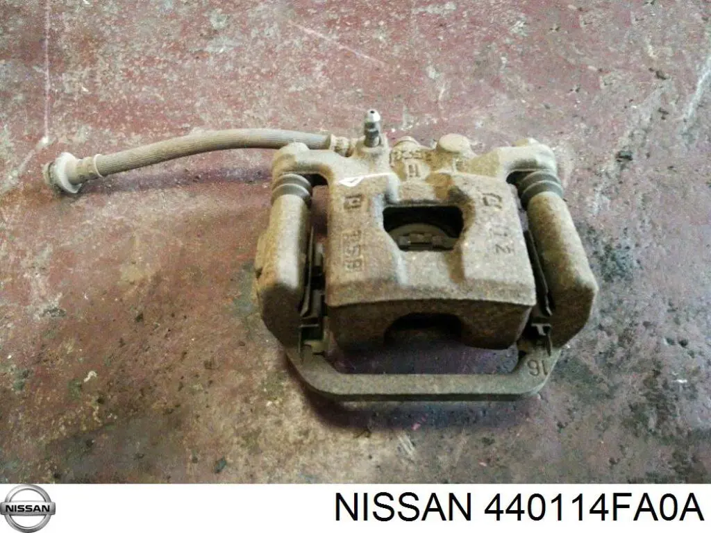 440114FA0A Nissan/Infiniti Тормозной суппорт задний левый