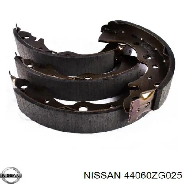 44060ZG025 Nissan колодки тормозные задние барабанные