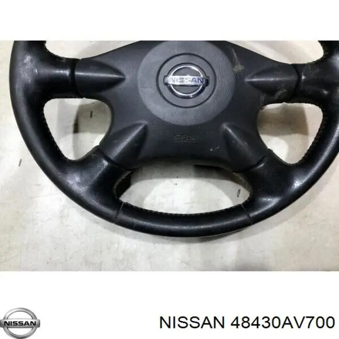  Рулевое колесо Nissan Primera 