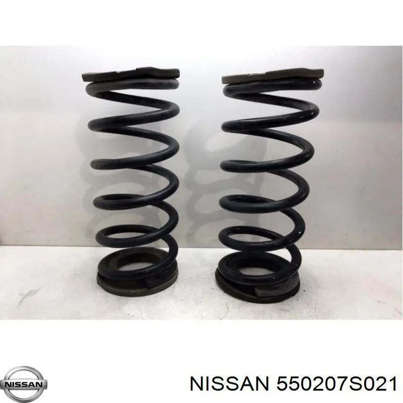 Задняя пружина 550207S021 Nissan/Infiniti