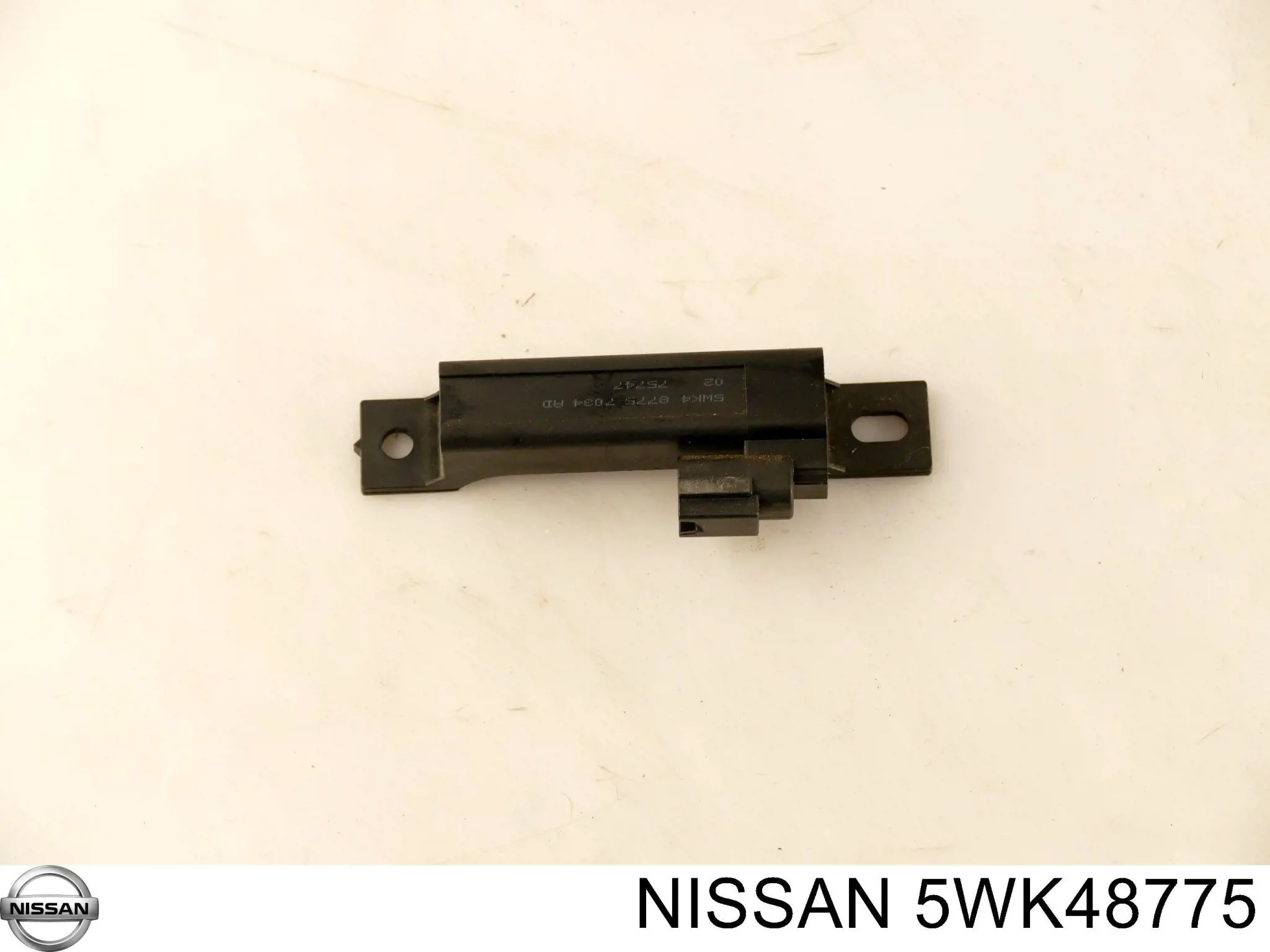 5WK48775 Nissan/Infiniti Антенна на крышу