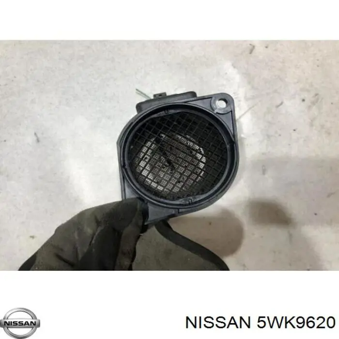 5WK9620 Nissan sensor de fluxo (consumo de ar, medidor de consumo M.A.F. - (Mass Airflow))