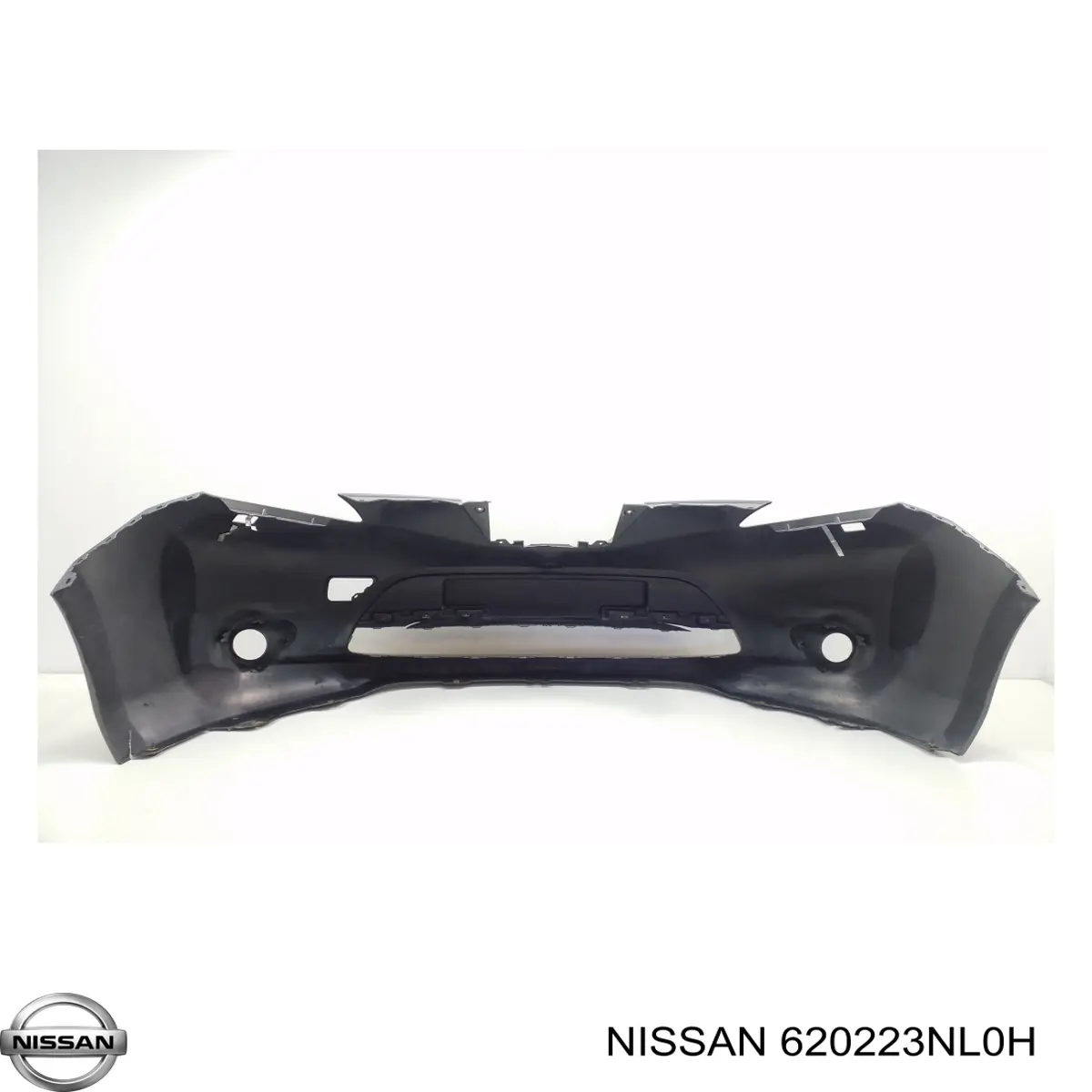 Передний бампер 620223NL0H Nissan/Infiniti