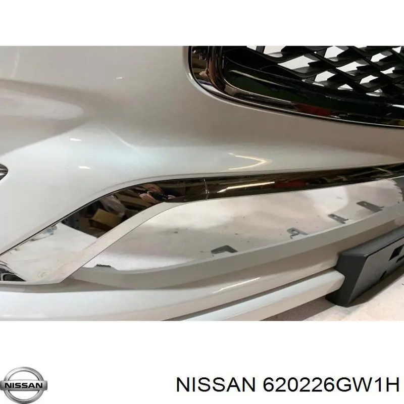 620226GW1H Nissan/Infiniti Бампер передний в сборе