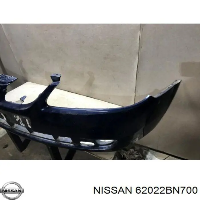 Бампер передний в сборе на Nissan Almera II N16