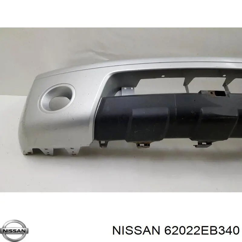 Передний бампер 62022EB340 Nissan/Infiniti