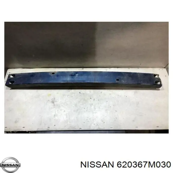 Усилитель переднего бампера 620367M030 Nissan