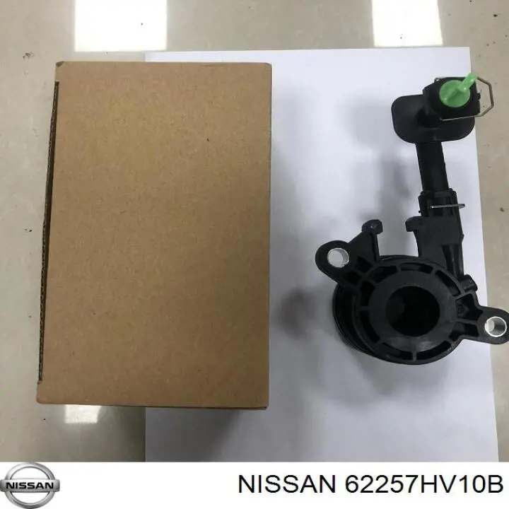  Решетка переднего бампера левая Nissan/Infiniti 62257HV10B