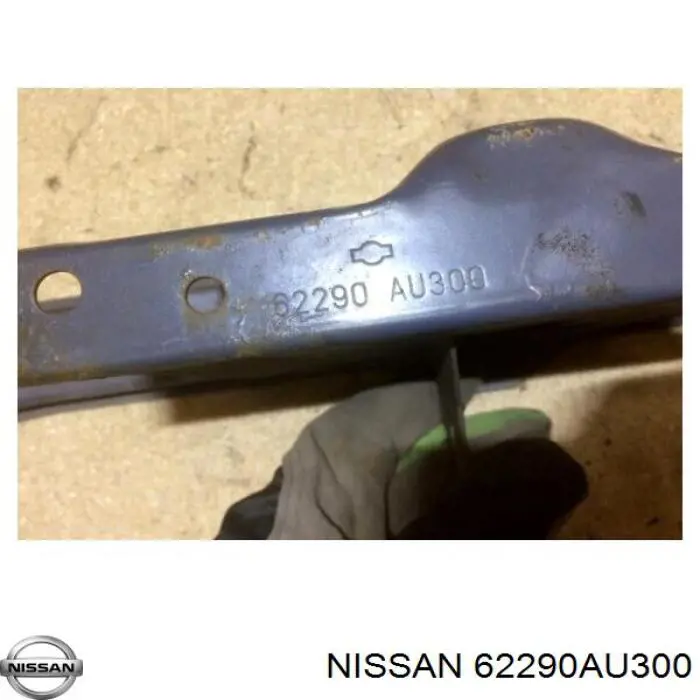  Nissan/Infiniti 62290AU300 цена, от 25.34 USD